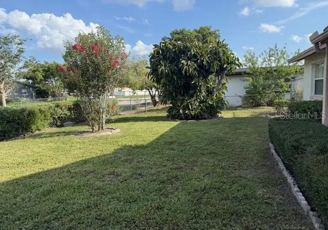 Photo 3 of Sale Pending at 4339 Solomon Dr, Orlando, FL 32811 | MLS# S5128542 | Listing updated on 2026-03-07