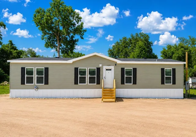 Manufactured home for sale at 11307 NW 19th Lane, OCALA, FL 34482 | MLS# S5128597