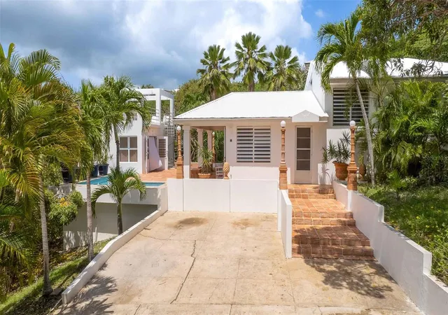 Homes for sale in Vieques, PR | 20 Calle Ramos Rivera, Vieques, PR 00765 | MLS# PR9114121