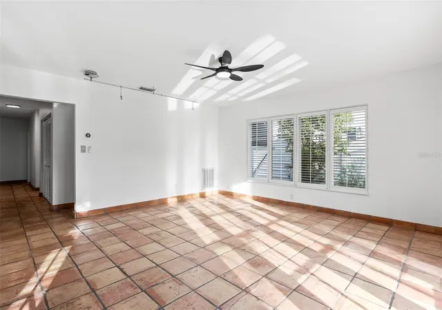 5th image of 593 Marmora Ave, Tampa, FL 33606 | MLS# TB8394793