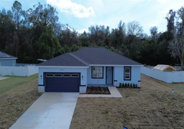 Photo 2 of Single family home for sale at 7604 Sw 103rd Loop, Ocala, FL 34476 | MLS# OM703297 | Listing updated on 2026-08-25