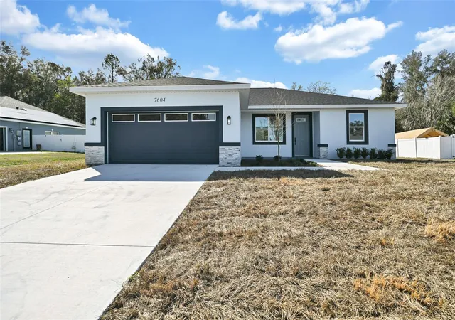 Photo 1 of Single family home for sale at 7604 Sw 103rd Loop, Ocala, FL 34476 | MLS# OM703297 | Listing updated on 2026-08-25