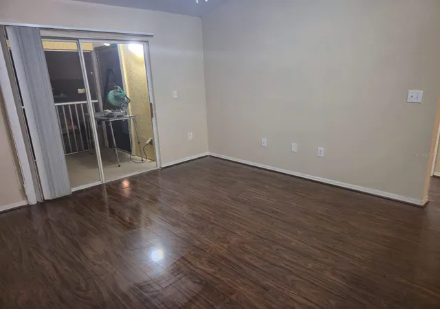 2nd image of 5459 Vineland Rd, ORLANDO, FL 32811