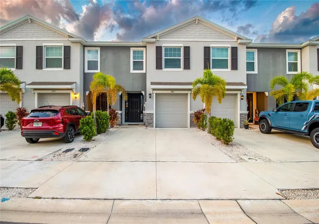 Photo 1 of Townhouse for sale at 2801 Midnight Pearl Dr, Sarasota, FL 34240 | MLS# TB8395273 | Listing updated on 2026-09-05