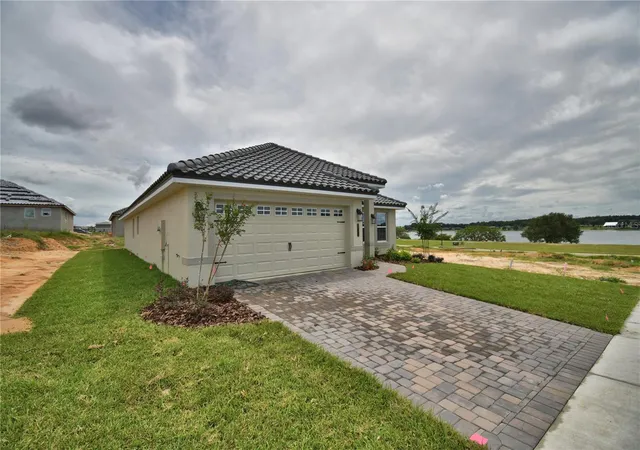 Homes for sale in Auburndale, FL | 5409 Waterside Dr, Auburndale, FL 33823 | MLS# L4953665