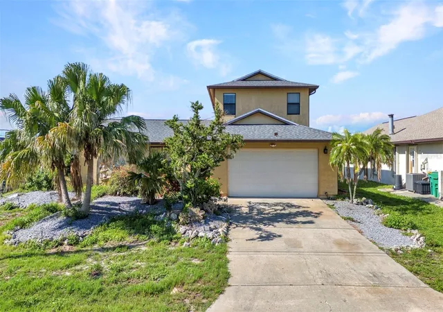 Photo 2 of Single family home for sale at 18566 Arapahoe Cir, Port Charlotte, FL 33948 | MLS# C7511047 | Listing updated on 2026-09-13