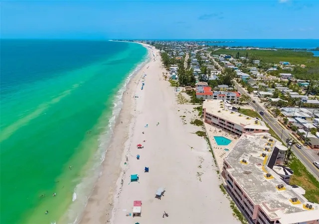3rd image of 2513Th Ave B, BRADENTON BEACH, FL 34217
