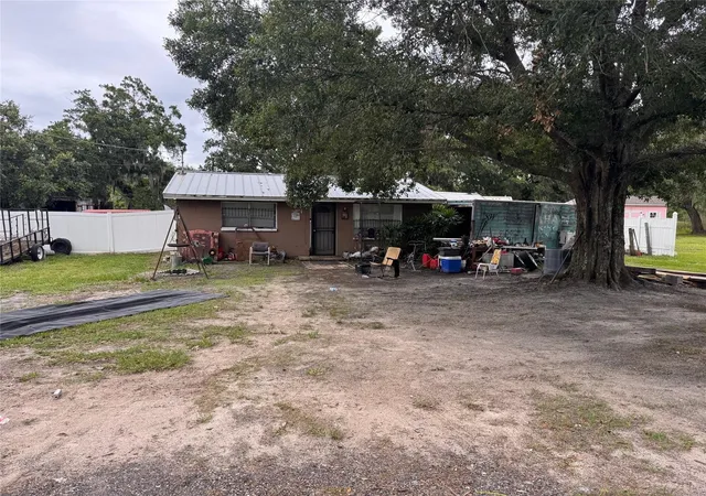 Homes for sale in Mulberry, FL | 2293 Pump Rd, Mulberry, FL 33860 | MLS# L4953679
