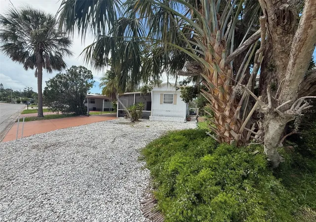 Photo 3 of Manufactured home for sale at 4845 Boca Raton Ave, Sarasota, FL 34234 | MLS# A4655608 | Listing updated on 2026-09-16