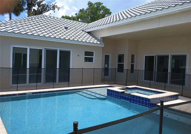 3rd image of 136 New Leatherwood Dr, Palm Coast, FL 32137 | MLS# O6317532