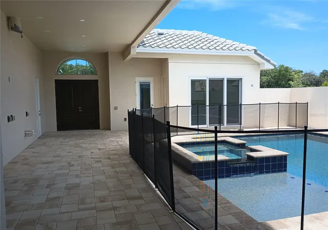 4th image of 136 New Leatherwood Dr, Palm Coast, FL 32137 | MLS# O6317532