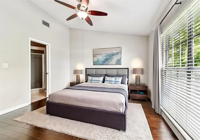 3rd image of 609 S Gln Ave, TAMPA, FL 33609