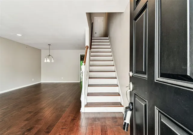5th image of 609 S Gln Ave, TAMPA, FL 33609