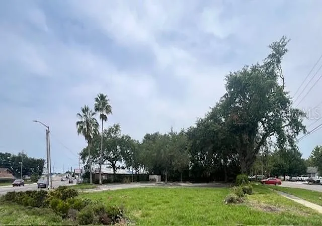 3rd image of 101 W Main St, Apopka, FL 32703 | MLS# O6317586