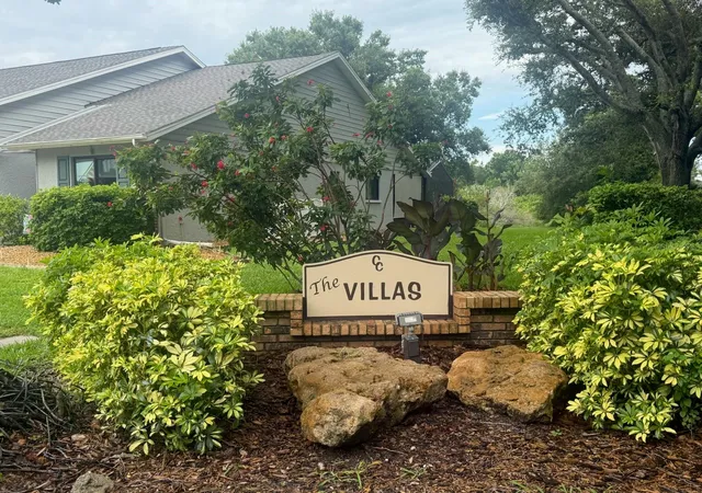 Photo 3 of Single family home for sale at 482 Pendleton Pl, Venice, FL 34292 | MLS# N6139250 | Listing updated on 2026-08-13