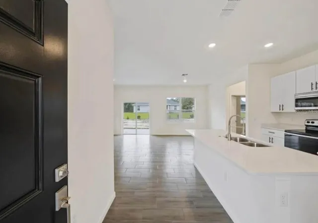 Photo 4 of Single family home for sale at 1686 SW 168th Loop, Ocala, FL 34473 | MLS# OM703517 | Listing updated on 2026-10-15