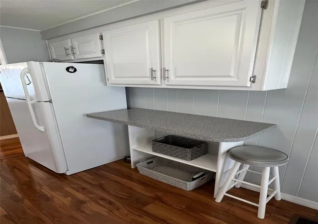 Photo 4 of Manufactured home for sale at 36 Thatch Palm St E, Largo, FL 33770 | MLS# TB8396188 | Listing updated on 2026-10-01