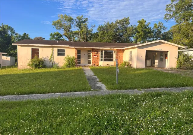 Homes for sale in Deltona, FL | 1629 Lindsey Ter, Deltona, FL 32725 | MLS# TB8396268