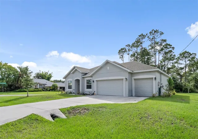 Photo 1 of Single family home for sale at 5 Bud Holw Dr, Palm Coast, FL 32137 | MLS# FC310521 | Listing updated on 2026-07-01