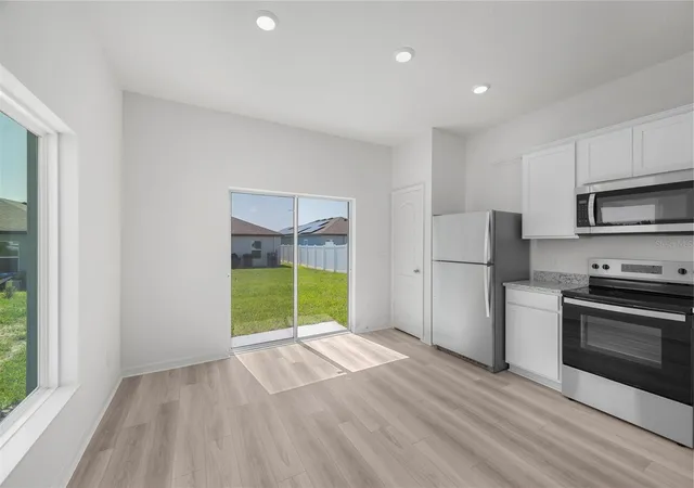 Photo 4 of Single family home for sale at 3715 Bergamot St, Lake Alfred, FL 33850 | MLS# TB8396961 | Listing updated on 2026-10-01