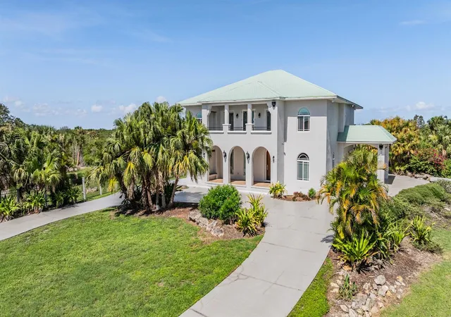 Photo 1 of Single family home for sale at 4710 Troydale Rd, Tampa, FL 33615 | MLS# TB8397002 | Listing updated on 2026-08-13