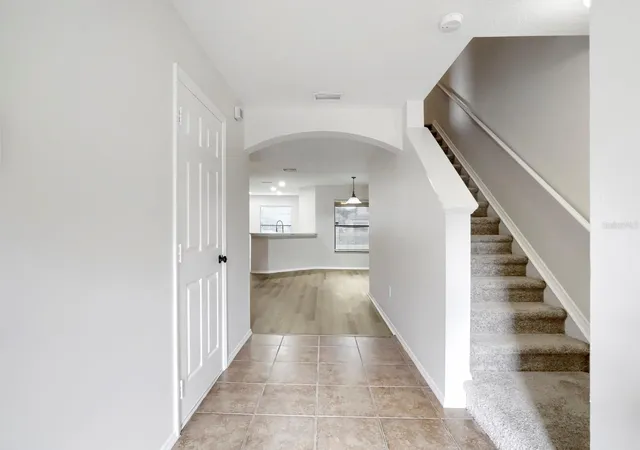 Photo 4 of Townhouse for sale at 2453 Edgewater Falls Dr, Brandon, FL 33511 | MLS# TB8397048 | Listing updated on 2026-10-15
