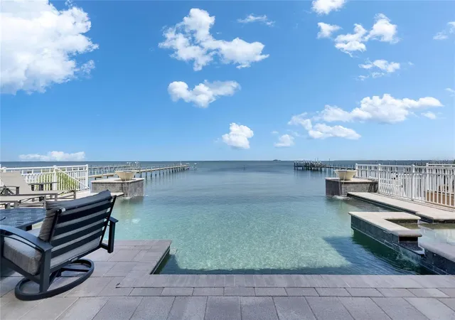 Photo 1 of Single family home for sale at 6418 Bright Bay Ct, Apollo Beach, FL 33572 | MLS# TB8397050 | Listing updated on 2026-10-01
