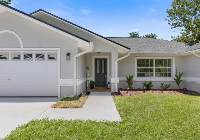 1st image of 23 Pennfield Ln, Palm Coast, FL 32164 | MLS# FC310572