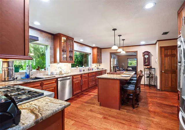 Photo 3 of Single family home for sale at 15733 Tower View Dr, Clermont, FL 34711 | MLS# G5098374 | Listing updated on 2026-08-12