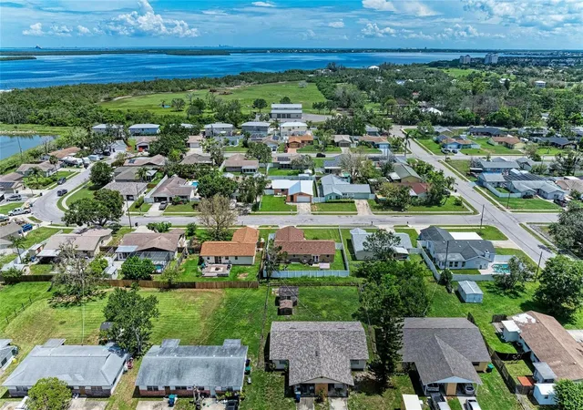 29th image of 2406 15th St W, Palmetto, FL 34221 | MLS# A4656188