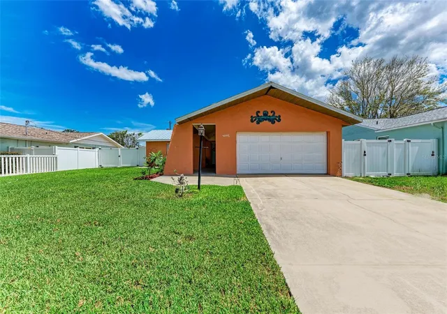 Photo 3 of Sale Pending at 2406 15th Street W, Palmetto, FL 34221 | MLS# A4656188 | Listing updated on 2026-08-14
