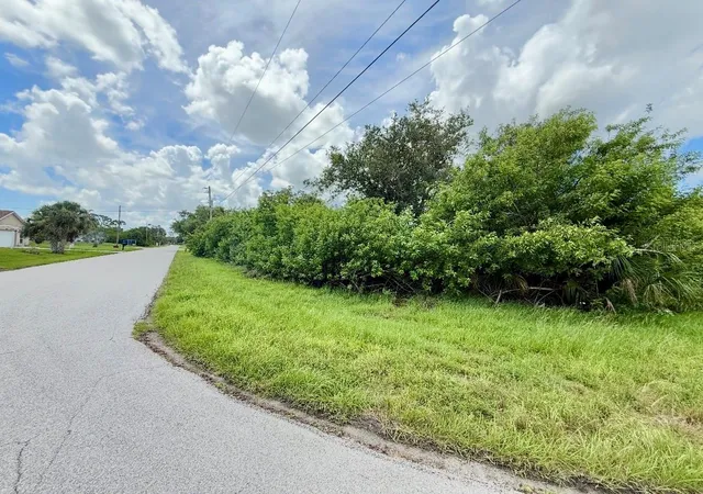 Photo 3 of Land for sale at 6057 Bowie Ln, Englewood, FL 34224 | MLS# C7511299 | Listing updated on 2026-06-10