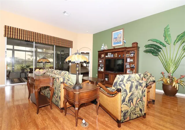 Photo 3 of Single family home for sale at 27328 Pine Straw Rd, Leesburg, FL 34748 | MLS# G5098428 | Listing updated on 2026-10-08