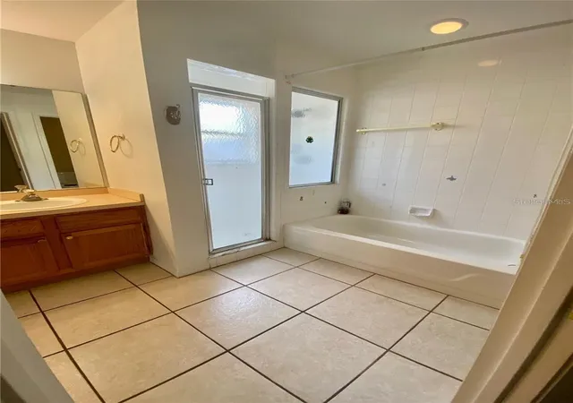 18th image of 5230 Clarion Oaks Dr, Orlando, FL 32808 | MLS# S5129239