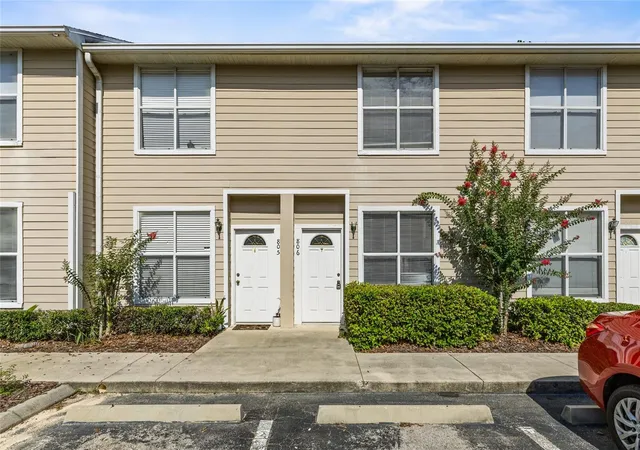 Photo 3 of Townhouse for sale at 3901 Sw 20th Ave #806, Gainesville, FL 32607 | MLS# GC531815 | Listing updated on 2026-09-19
