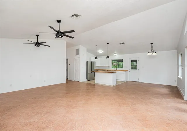 5th image of 4085 Cypress Bend, Geneva, FL 32732 | MLS# O6319553