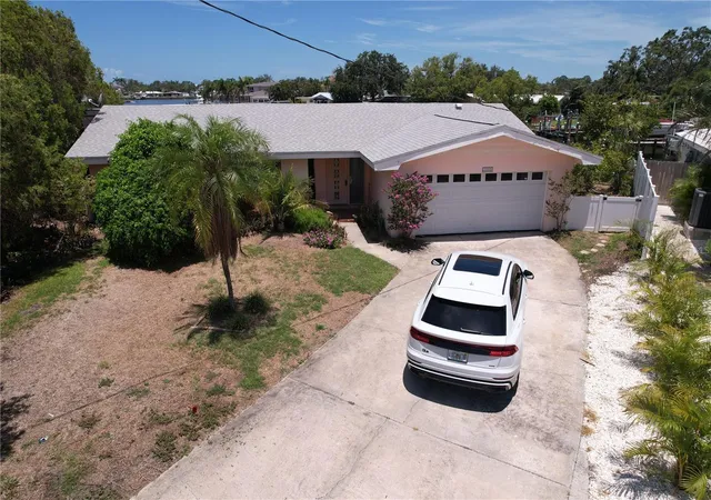 2nd image of 3995 South Cir, Largo, FL 33774 | MLS# TB8398579