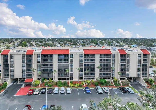 Homes for sale in Port Charlotte, FL | 21405 Olean Boulevard, Port Charlotte, FL 33952 | Houzeo