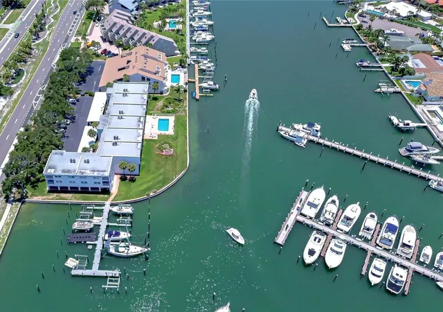 Homes for sale in St Petersburg, FL | 340 Pinellas Bayway S #304, St Petersburg, FL 33715 | MLS# TB8399115