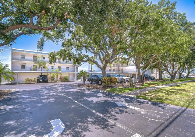 Homes for sale in St Petersburg, FL | 340 Pinellas Bayway S #304, St Petersburg, FL 33715 | MLS# TB8399115
