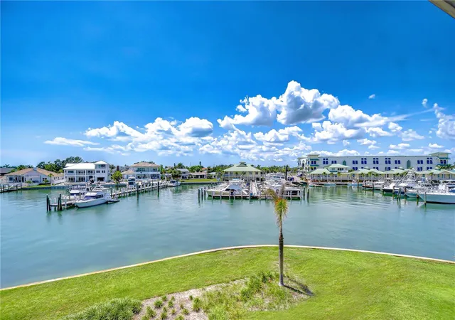Homes for sale in St Petersburg, FL | 340 Pinellas Bayway S #304, St Petersburg, FL 33715 | MLS# TB8399115
