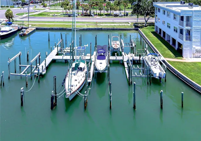 Homes for sale in St Petersburg, FL | 340 Pinellas Bayway S #304, St Petersburg, FL 33715 | MLS# TB8399115