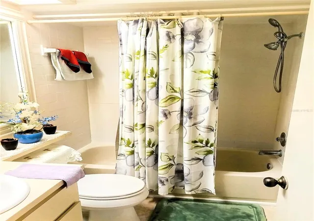Photo 4 of Townhouse for sale at 6640 121st Avenue #1, Largo, FL 33773 | MLS# O6320243 | Listing updated on 2026-09-01