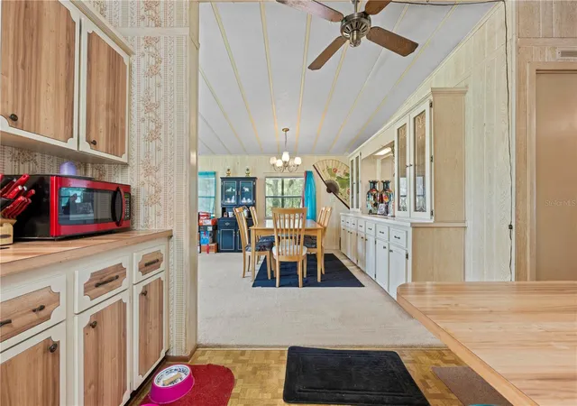 Photo 3 of Manufactured home for sale at 7373 Fall St, Brooksville, FL 34613 | MLS# W7876663 | Listing updated on 2026-08-11