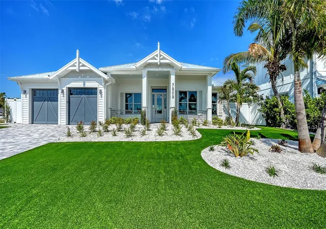 Single family home for sale at 8009 20th Place W, Bradenton, FL 34209 | MLS# A4656597 | Listing updated on 2026-06-10