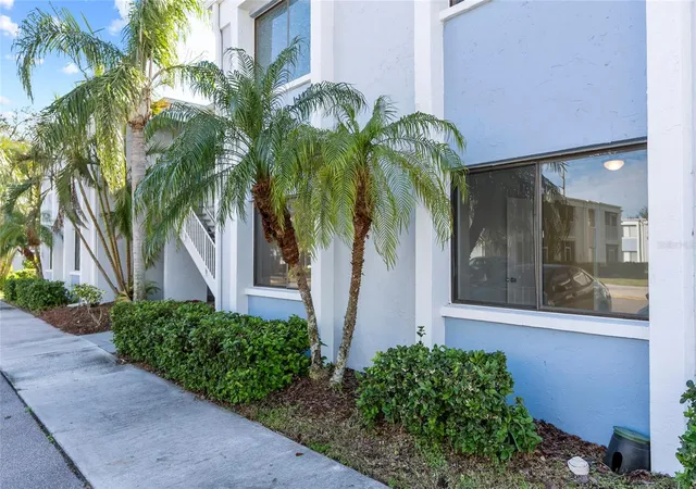 3rd image of 5310 26Th W St, BRADENTON, FL 34207