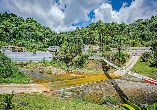Photo 4 of Single family home for sale at 135 Villa Perez, Adjuntas, PR 00601 | MLS# PR9114426 | Listing updated on 2026-06-15