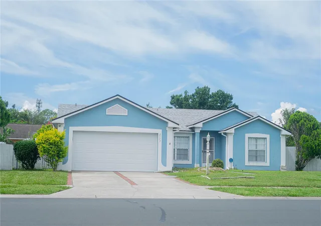 Photo 1 of Sale Pending at 2773 Woodstream Cir, Kissimmee, FL 34743 | MLS# S5129493 | Listing updated on 2026-07-24
