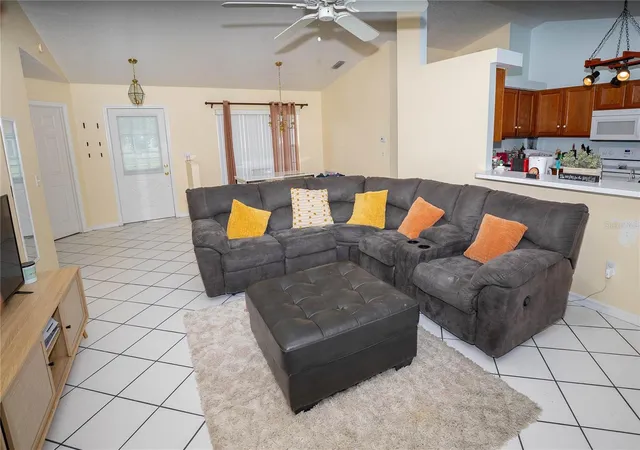 Photo 3 of Sale Pending at 2773 Woodstream Cir, Kissimmee, FL 34743 | MLS# S5129493 | Listing updated on 2026-07-24