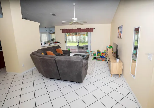 Photo 4 of Sale Pending at 2773 Woodstream Cir, Kissimmee, FL 34743 | MLS# S5129493 | Listing updated on 2026-07-24